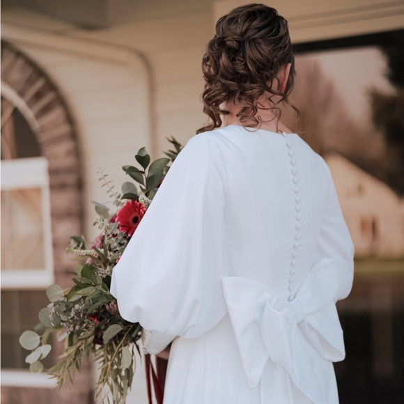 Meet your Posher - Picture 2 of 7